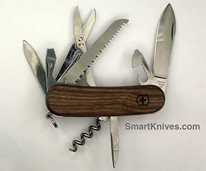 EvoWood 17 Swiss Army knife